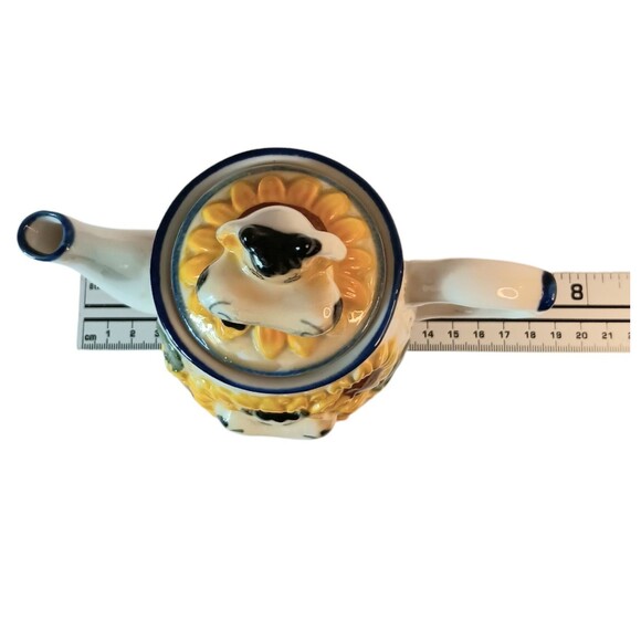 Cow With Sunflowers Ceramic Small Teapot Or Large Creamer Kitschy 6" x 7" - Picture 10 of 11